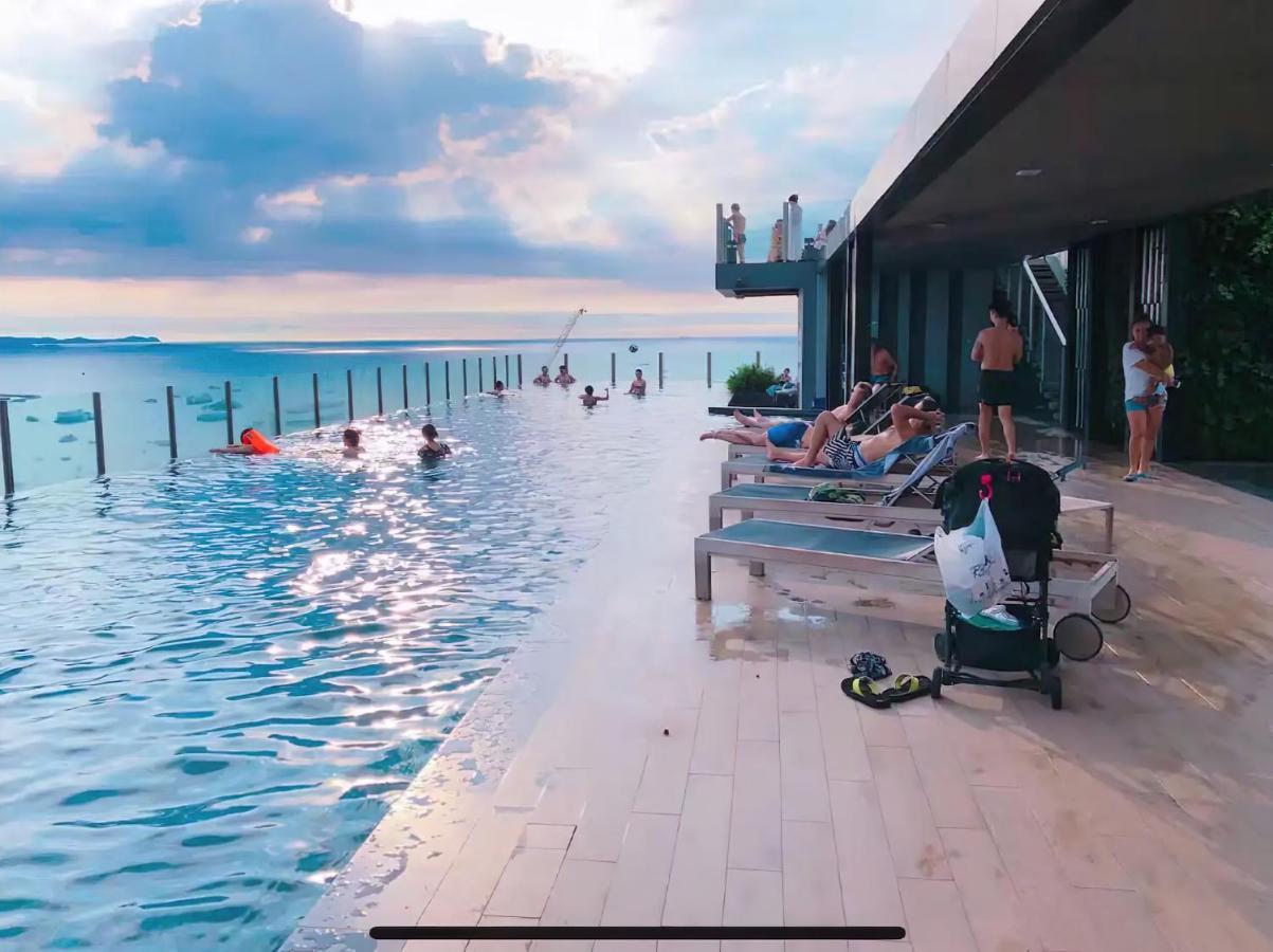 Great Location With Infinity Pool - Central Pattaya Apartman Kültér fotó