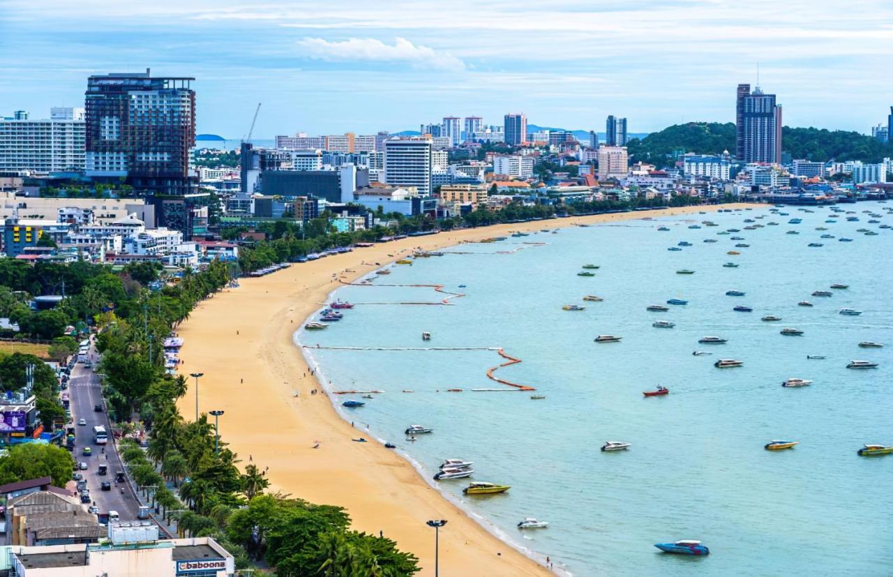 Great Location With Infinity Pool - Central Pattaya Apartman Kültér fotó