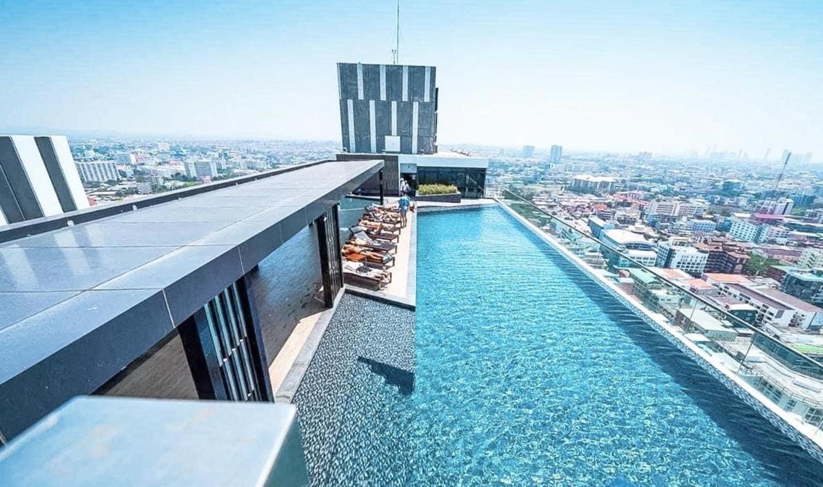 Great Location With Infinity Pool - Central Pattaya Apartman Kültér fotó