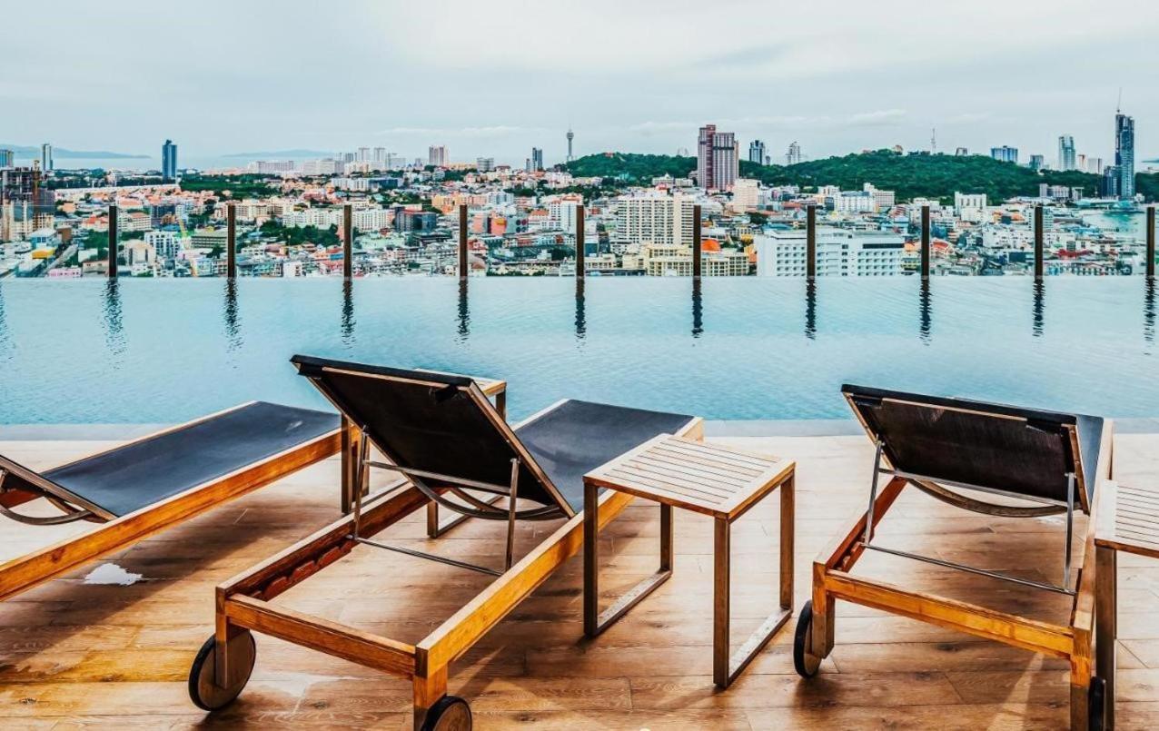 Great Location With Infinity Pool - Central Pattaya Apartman Kültér fotó