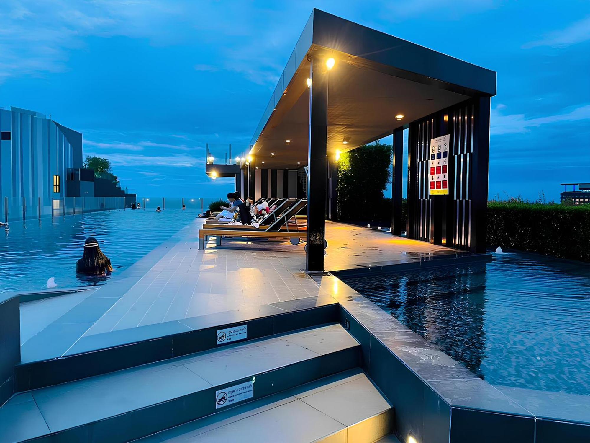 Great Location With Infinity Pool - Central Pattaya Apartman Kültér fotó