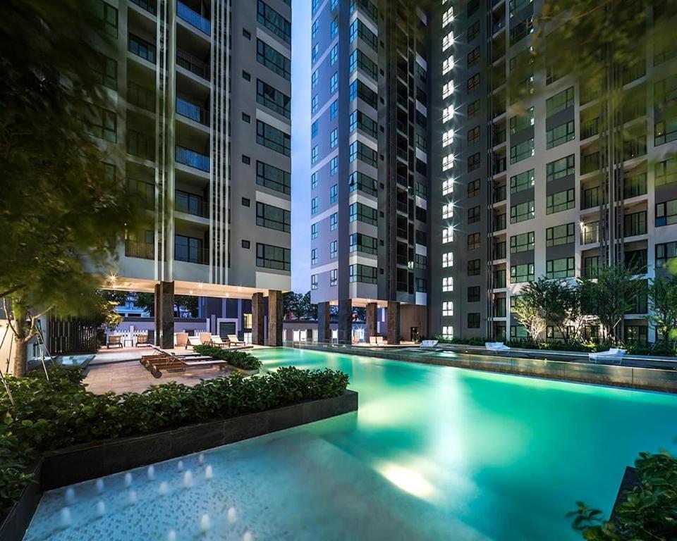 Great Location With Infinity Pool - Central Pattaya Apartman Kültér fotó